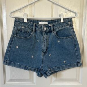 PacSun Light Blue Denim Daisy Boho Embroidered High Rise Mom Shorts Size 27